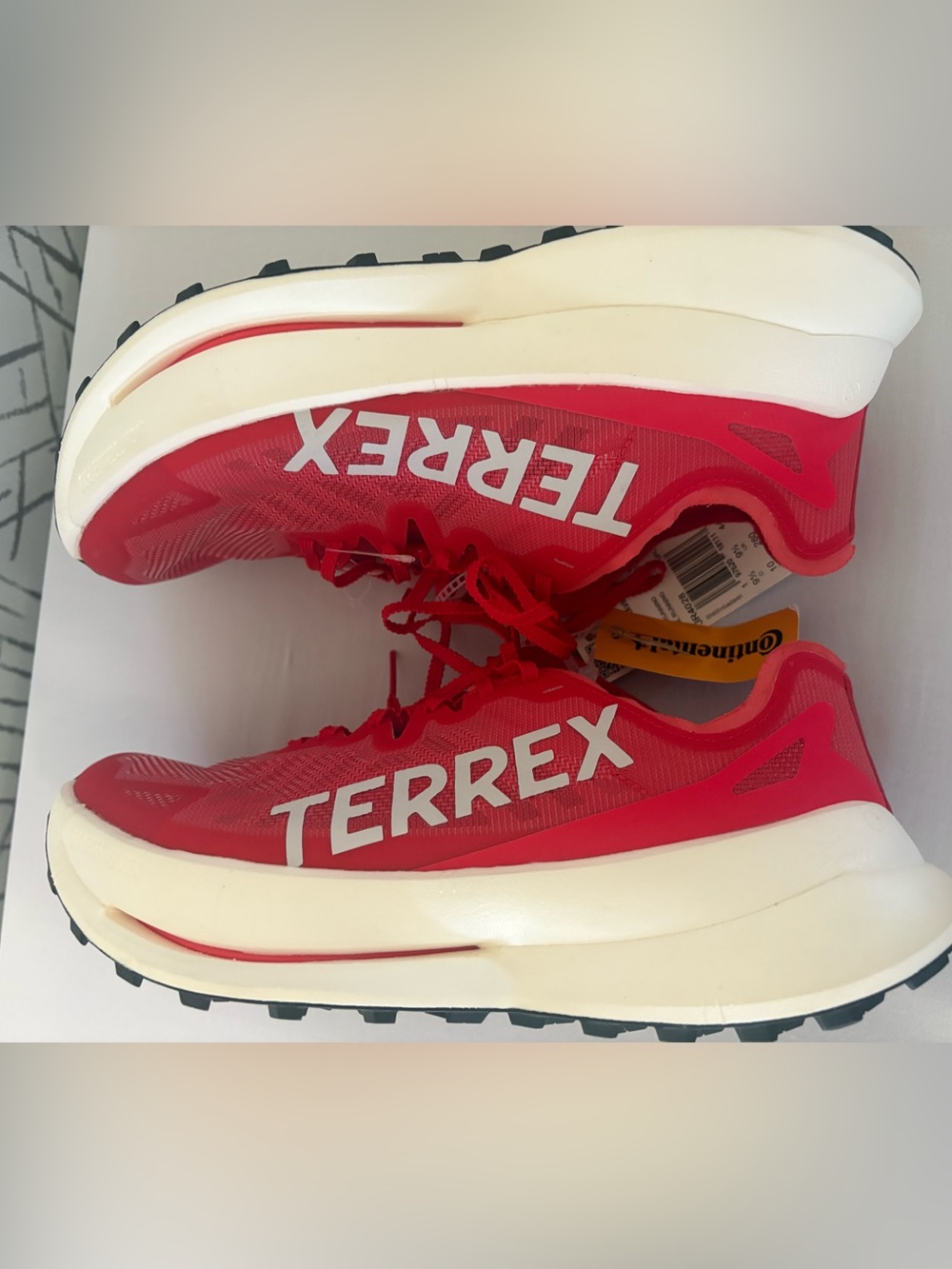 Adidas Men’s Terrex Agravic Speed Ultra trail running shoes in the "Pure Ruby - Picture 10 of 12